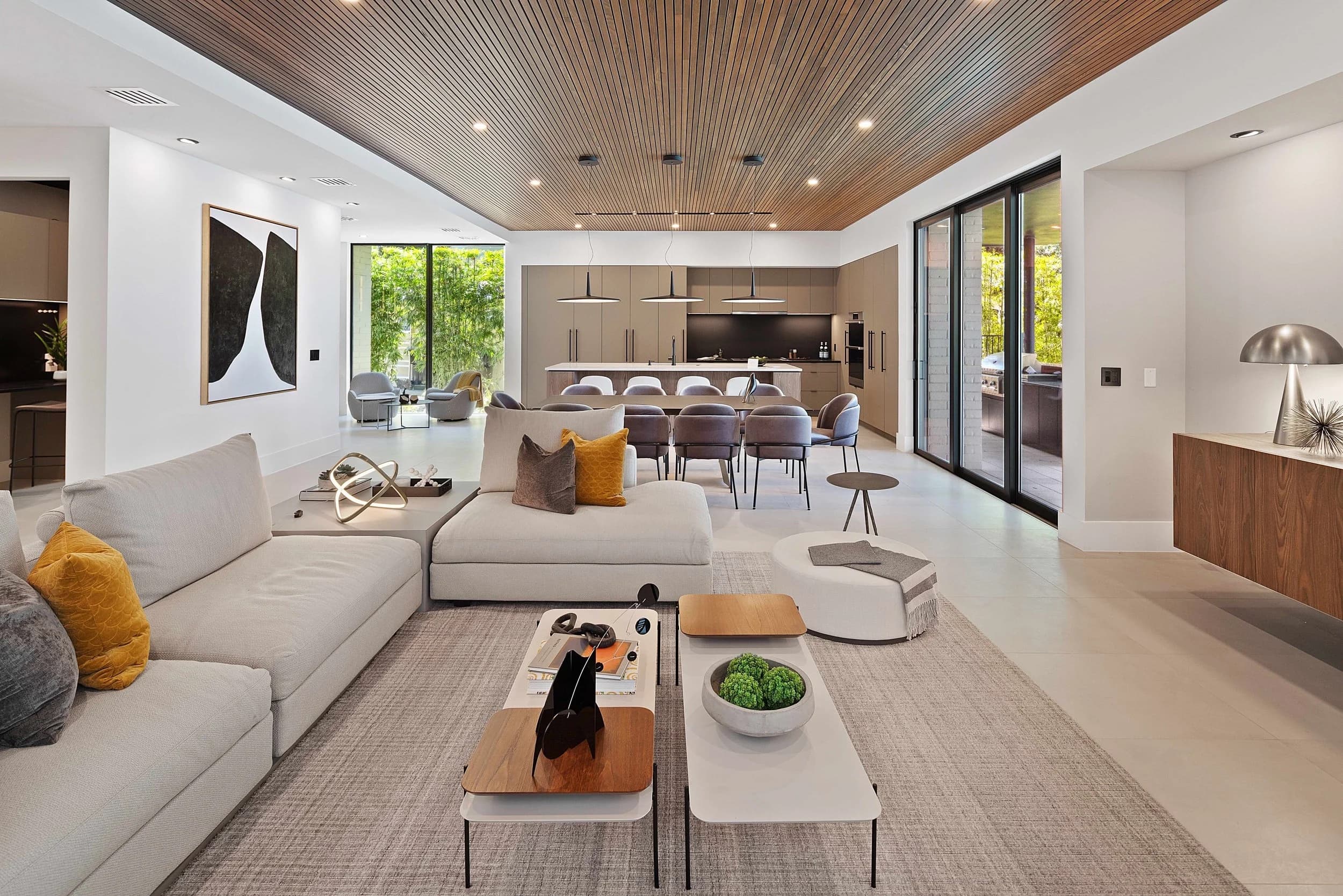 Great room, Lakeside Drive